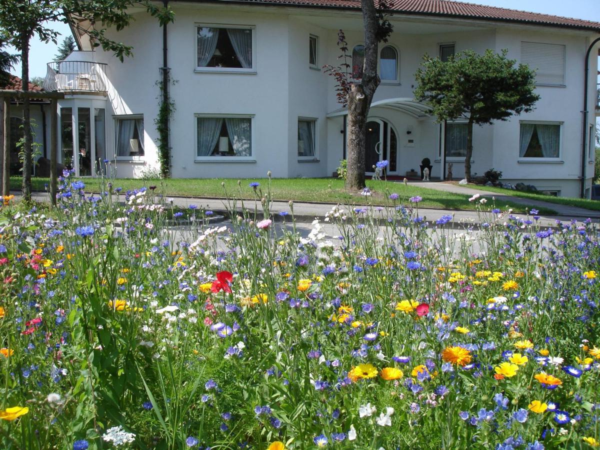 Hotel Kurallee เมียร์สบวร์ก ภายนอก รูปภาพ