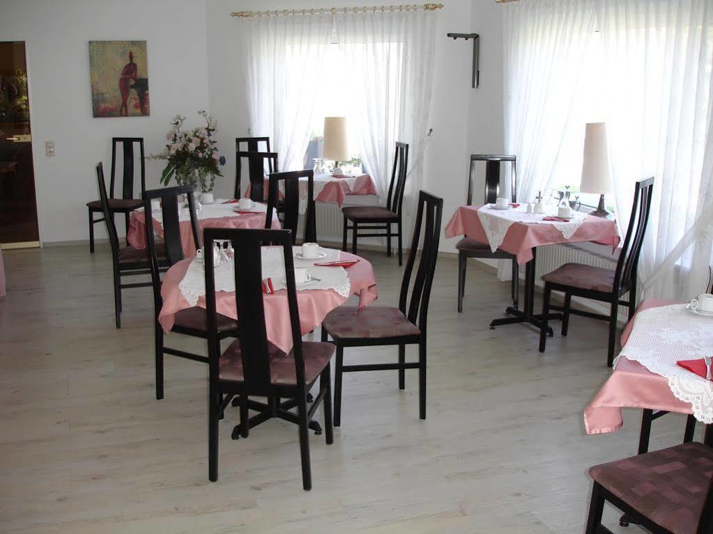 Hotel Kurallee เมียร์สบวร์ก ภายนอก รูปภาพ